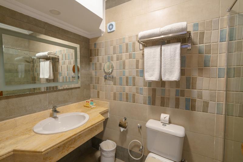 اتاق سوپریور با چشم‌انداز دریا, Minamark Beach Resort For Families And Couples Only