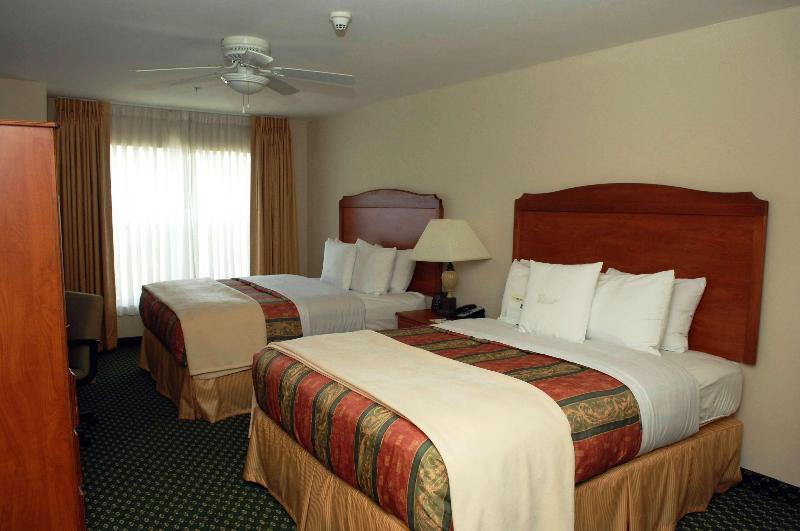 اتاق اساندارد با چشم‌انداز جانبی به دریا, Minamark Beach Resort For Families And Couples Only