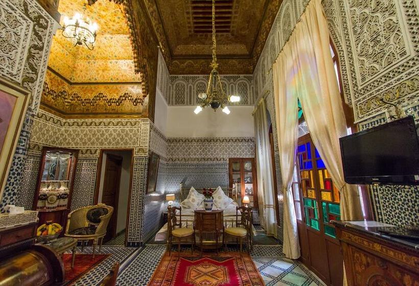 سوییت سوپریور, Riad Damia