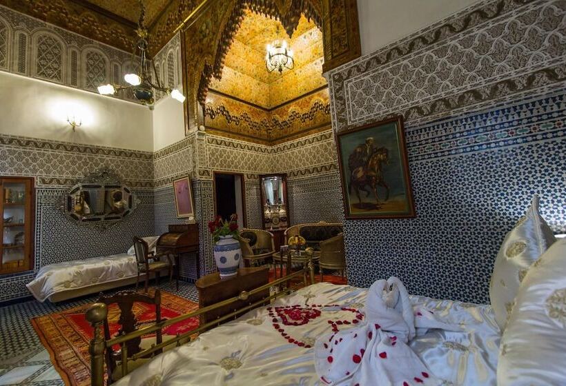 سوییت سوپریور, Riad Damia