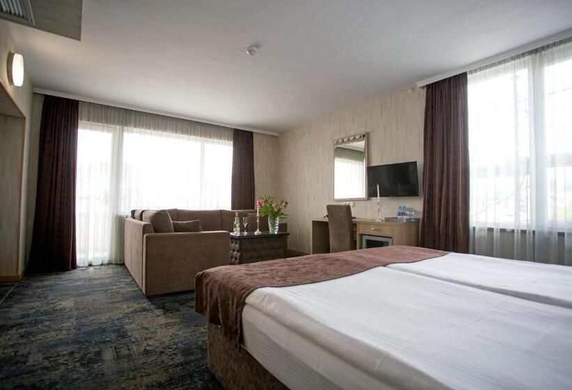 سوییت جونیور لوکس, Spa Hotel Spartak
