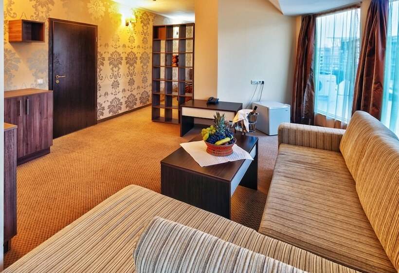 سوئیت 2 خوابه, Sunny Beach Hotel Forum   All Inclusive
