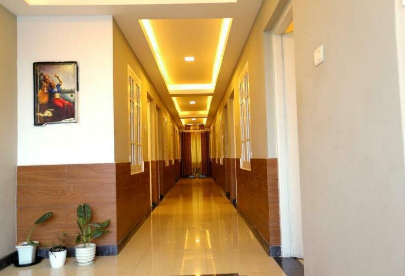 اتاق استاندارد یک نفره, Sapphire Inn
