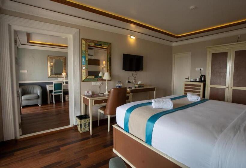 اتاق لوکس, State Beach Resort And Spa