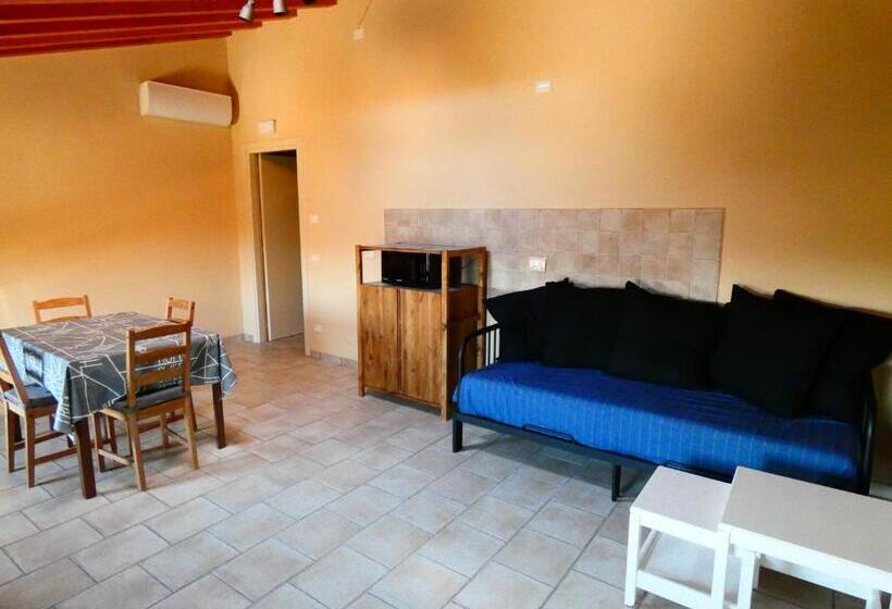 اتاق خانوادگی, Agriturismo Il Fontanile