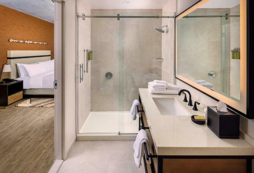 اتاق استاندارد با تخت بزرگ, Melby Downtown Melbourne Tapestry Collection By Hilton
