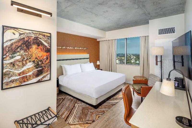 اتاق استاندارد با تخت بزرگ, Melby Downtown Melbourne Tapestry Collection By Hilton