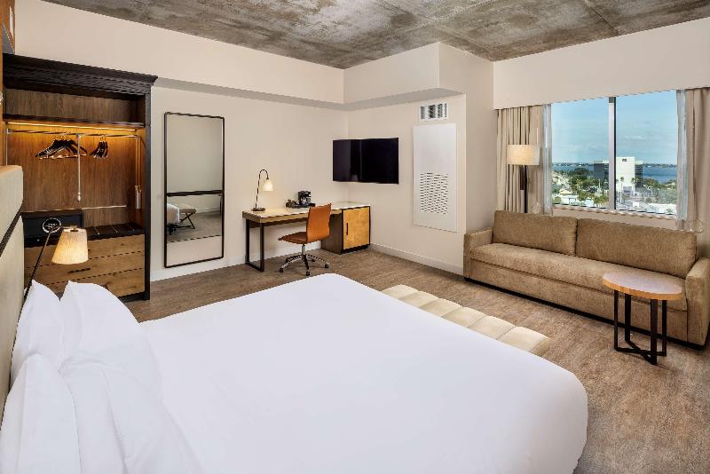 اتاق استاندارد با تخت بزرگ, Melby Downtown Melbourne Tapestry Collection By Hilton