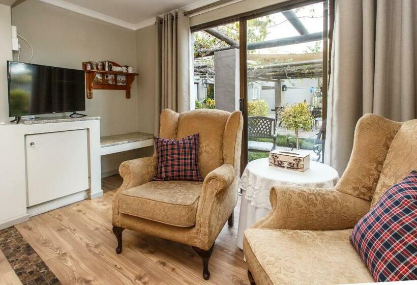 اتاق استاندارد با چشم‌انداز باغ, Argyll B&b