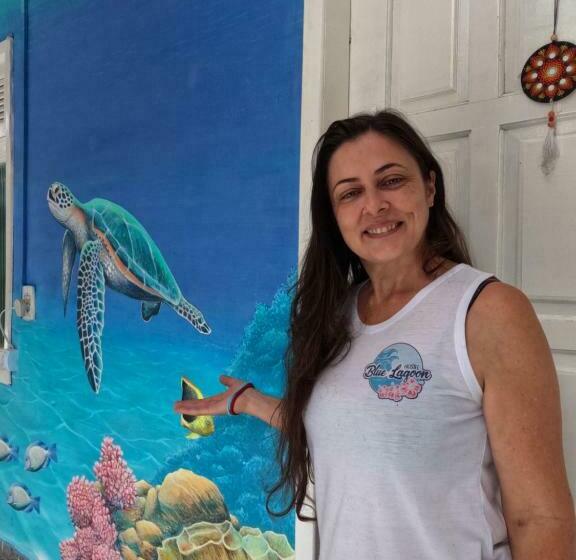 سوییت خانوادگی, Hostel Blue Lagoon