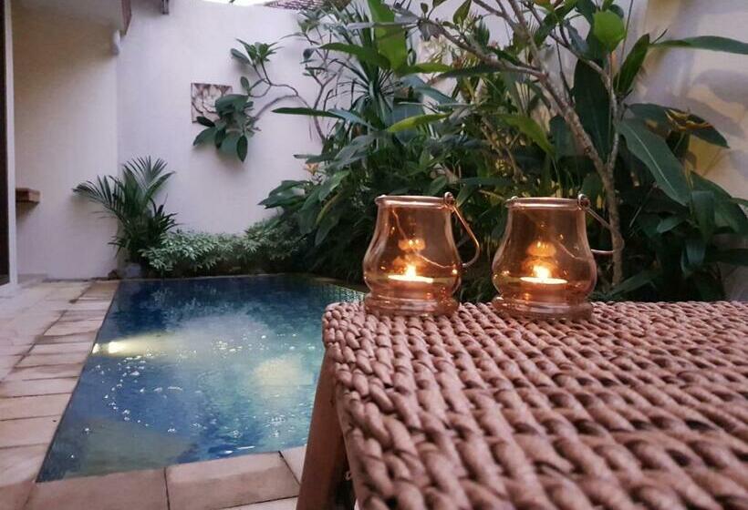 ویلای یک اتاق خوابه با استخر شنا, Jepara Garden Resort