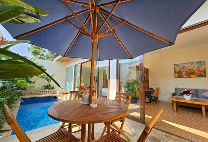 ویلای یک اتاق خوابه با استخر شنا, Jepara Garden Resort