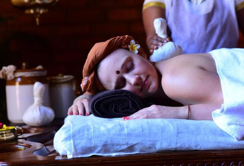 سوئیت جونیور رویال, Ayursoma Ayurveda Royal Retreat