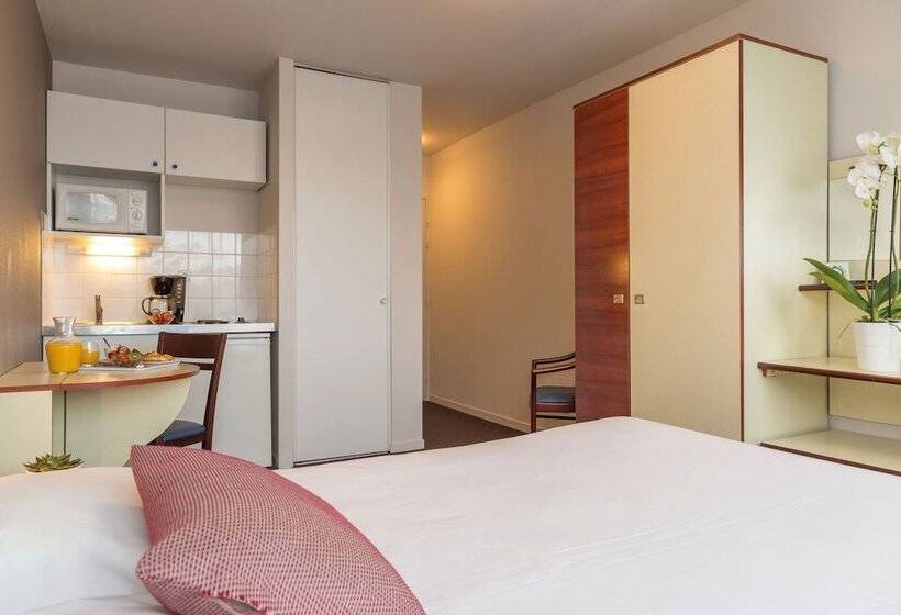 استودیوی استاندارد, Appart City Classic La Rochelle Centre