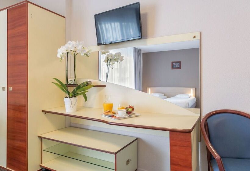 استودیوی استاندارد, Appart City Classic La Rochelle Centre