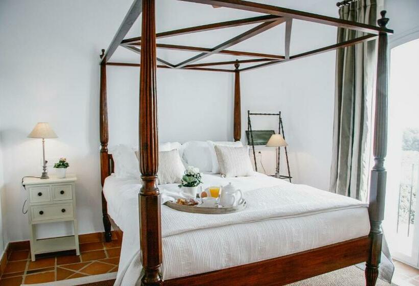 سوییت جونیور, B Bou Hotel Cortijo Bravo