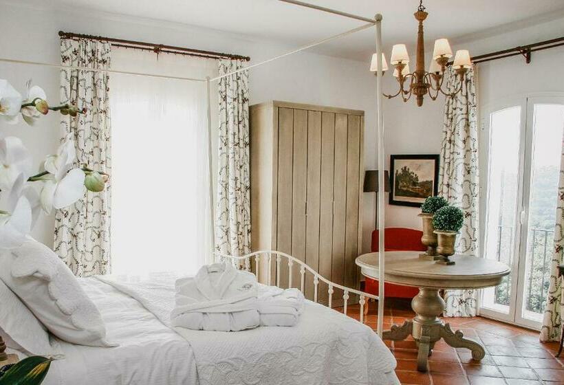 سوییت جونیور, B Bou Hotel Cortijo Bravo