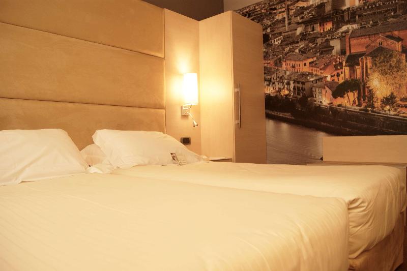 اتاق استاندارد سه نفره, Best Western Plus Hotel Expo