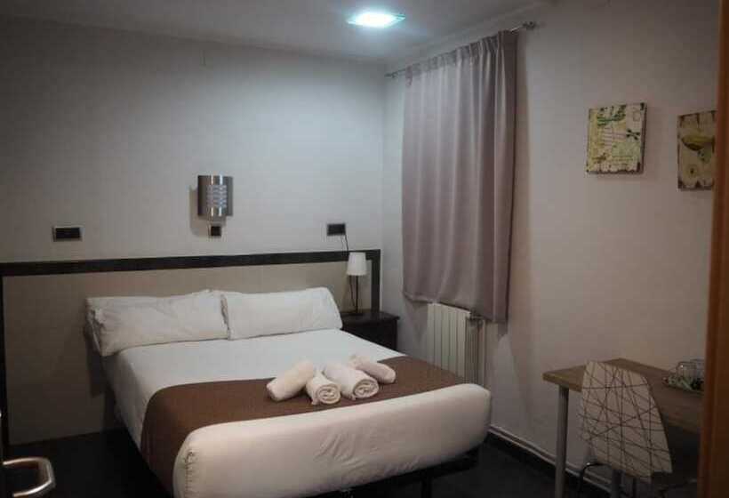 اتاق استاندارد, Hostal Levante Barcelona