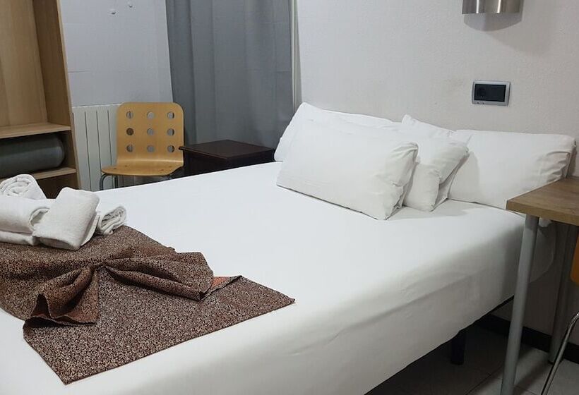 Quarto standard, Hostal Levante