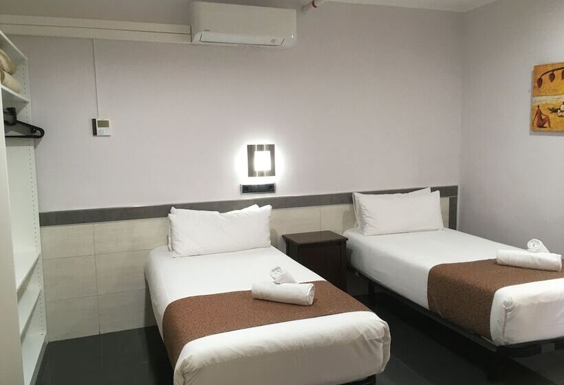 اتاق استاندارد, Hostal Levante Barcelona