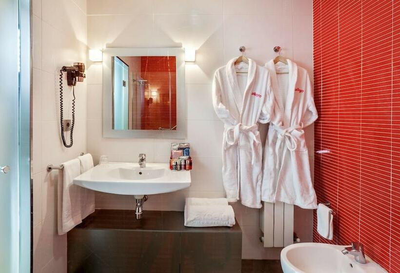 اتاق استاندارد سه نفره, Granada By Pierre & Vacances