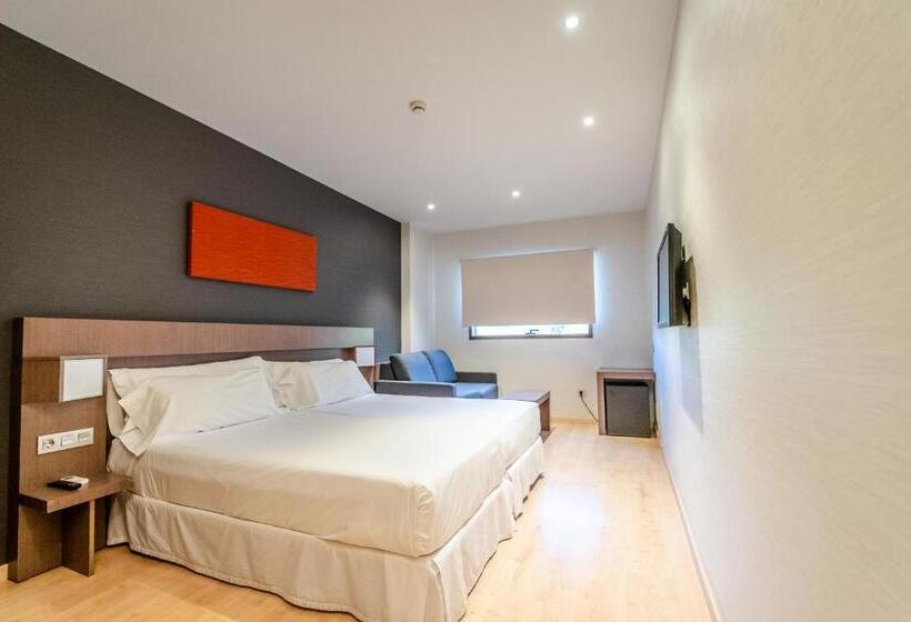 اتاق استاندارد سه نفره, Granada By Pierre & Vacances