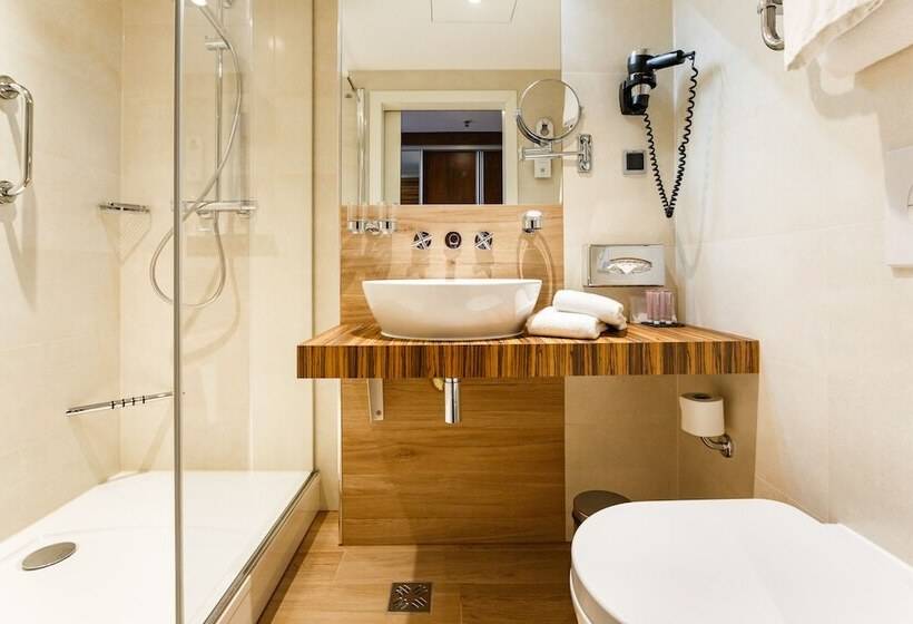 اتاق استاندارد, Avalon Hotel & Conferences