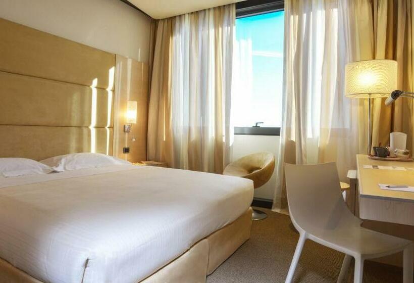 Quarto Estandar, Best Western Plus Hotel Expo