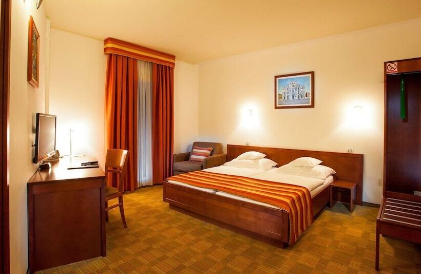 家庭间, Best Western Airport Hotel Stella