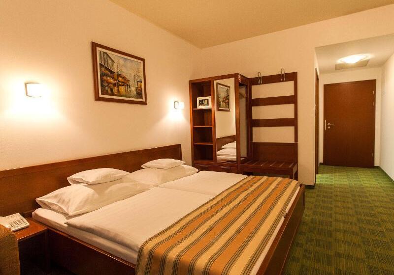 家庭间, Best Western Airport Hotel Stella