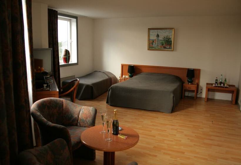 3-Bett-Standardzimmer, De La Tour