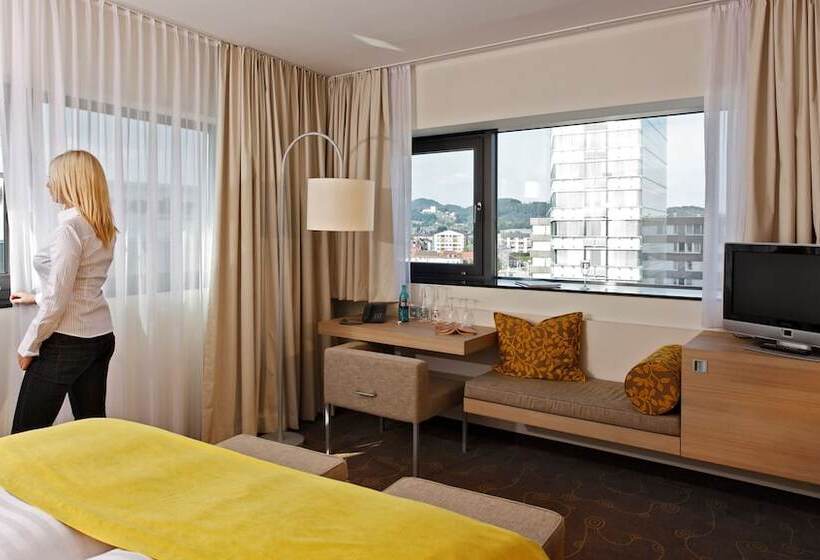 اتاق راحتی, H+ Hotel Salzburg