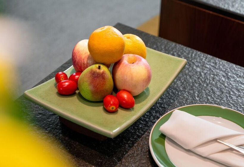 اتاق کلاس بیزنس, Harriway Garden Hotel Houjie