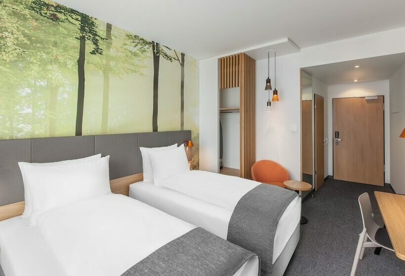 اتاق استاندارد, Holiday Inn Munich  Leuchtenbergring