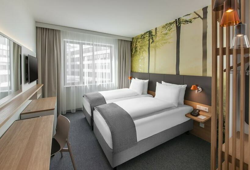 스탠다드 룸, Holiday Inn Munich  Leuchtenbergring