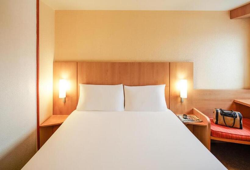 Standart Oda, Ibis London Heathrow Airport