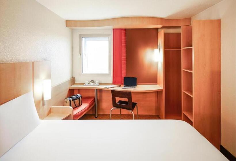 Standart Oda, Ibis London Heathrow Airport