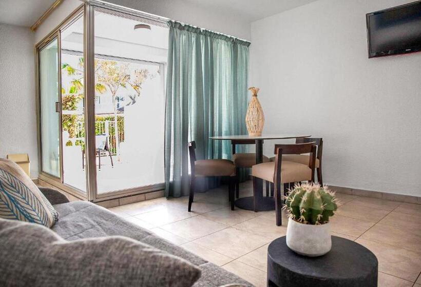 1 Bedroom Apartment Lake View, Hotel Les Bulles de Mer