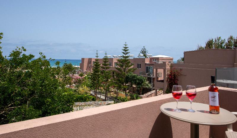 سوییت, Orpheas Resort