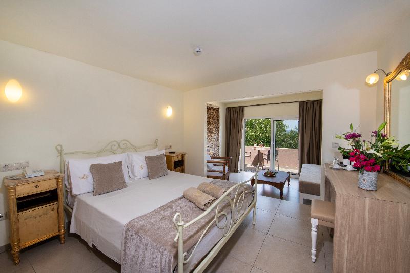 سوییت, Orpheas Resort