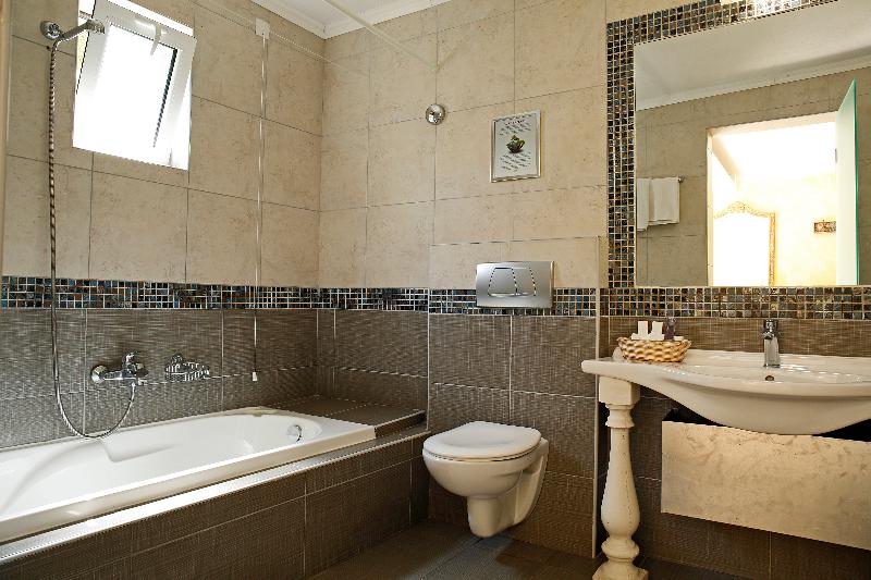 اتاق استاندارد با وان آب گرم, Orpheas Resort