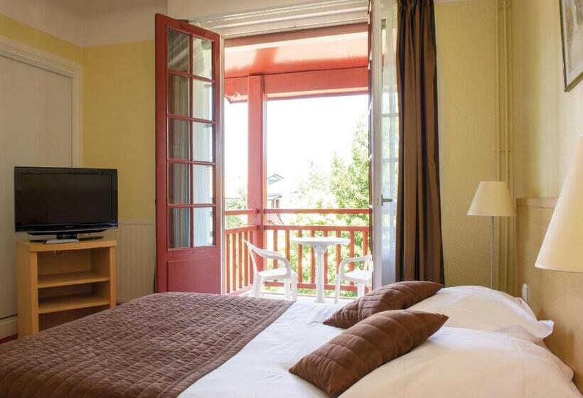 Standard Room with Balcony, & Residence Vacances Bleues Orhoitza