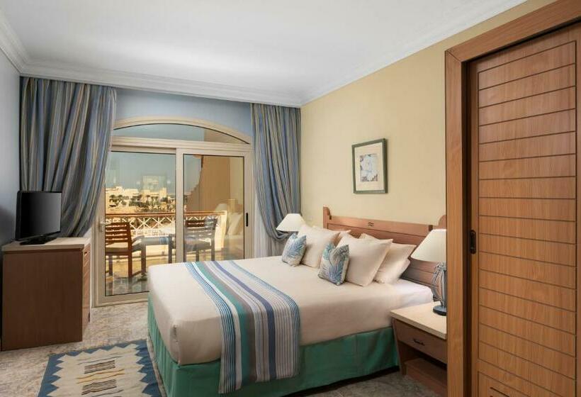 اتاق سوپریور با چشم‌انداز استخر, Royal Lagoons Resort & Aqua Park Families And Couples Only