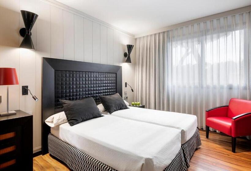 اتاق استاندارد, Salles Hotel Aeroport De Girona