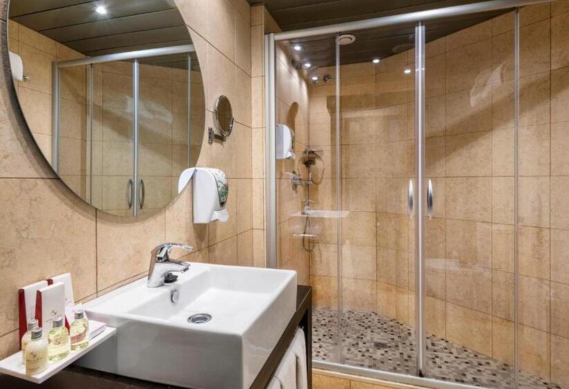 اتاق استاندارد, Salles Hotel Aeroport De Girona