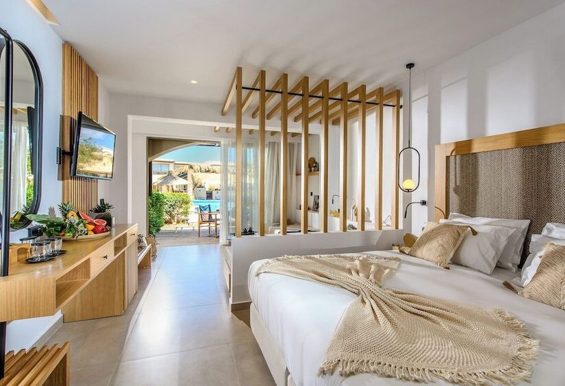 اتاق خانوادگی با چشم‌انداز استخر, Stella Palace Aqua Park Resort