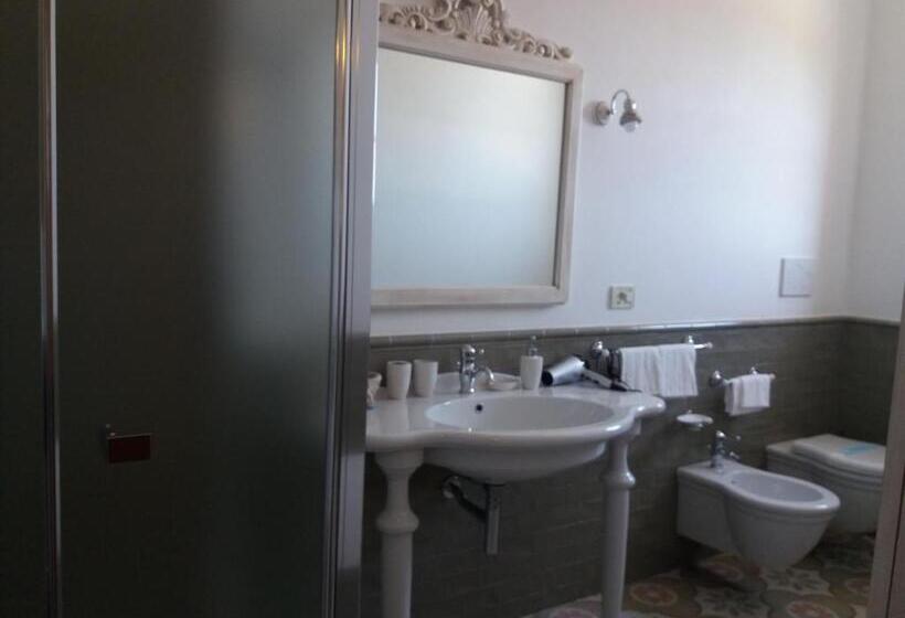 جناح جونيور, Agriturismo Salinola