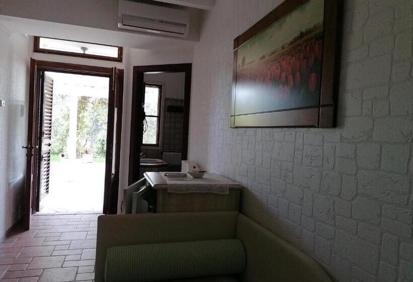 منزل غرفة نوم واحدة, Agriturismo Salinola