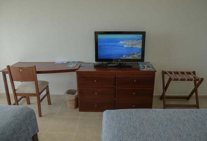 اتاق استاندارد, Blu Hotel By Tamaca